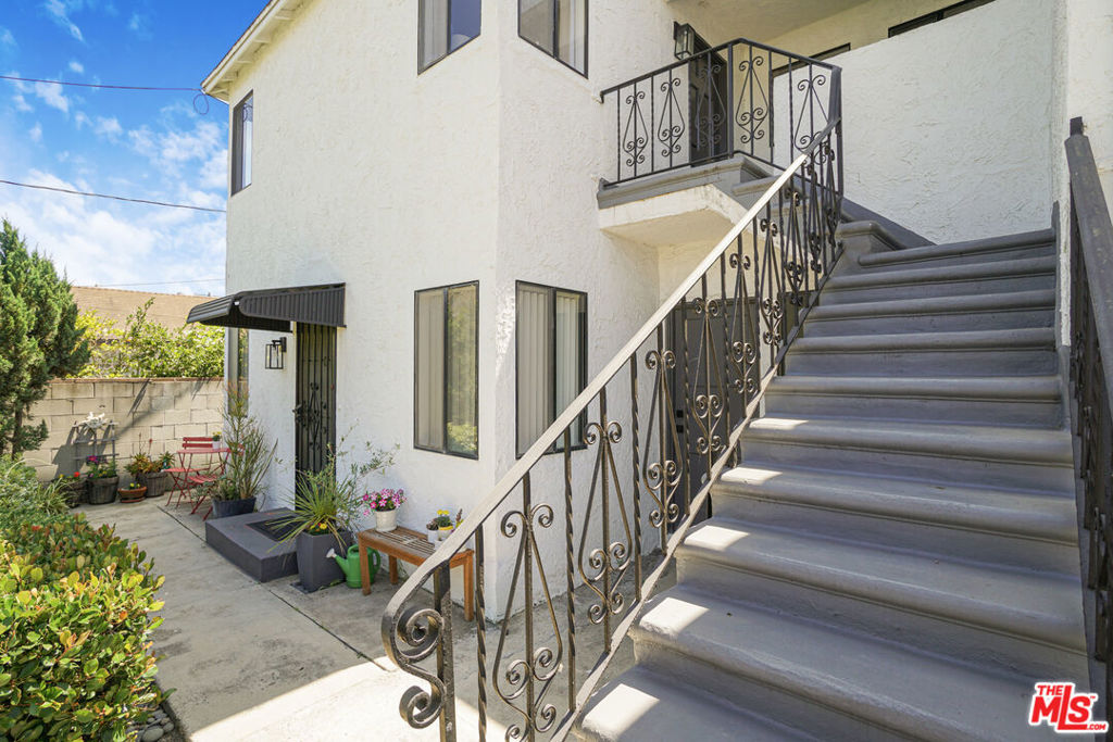 2218 24th Street Property Photo 12