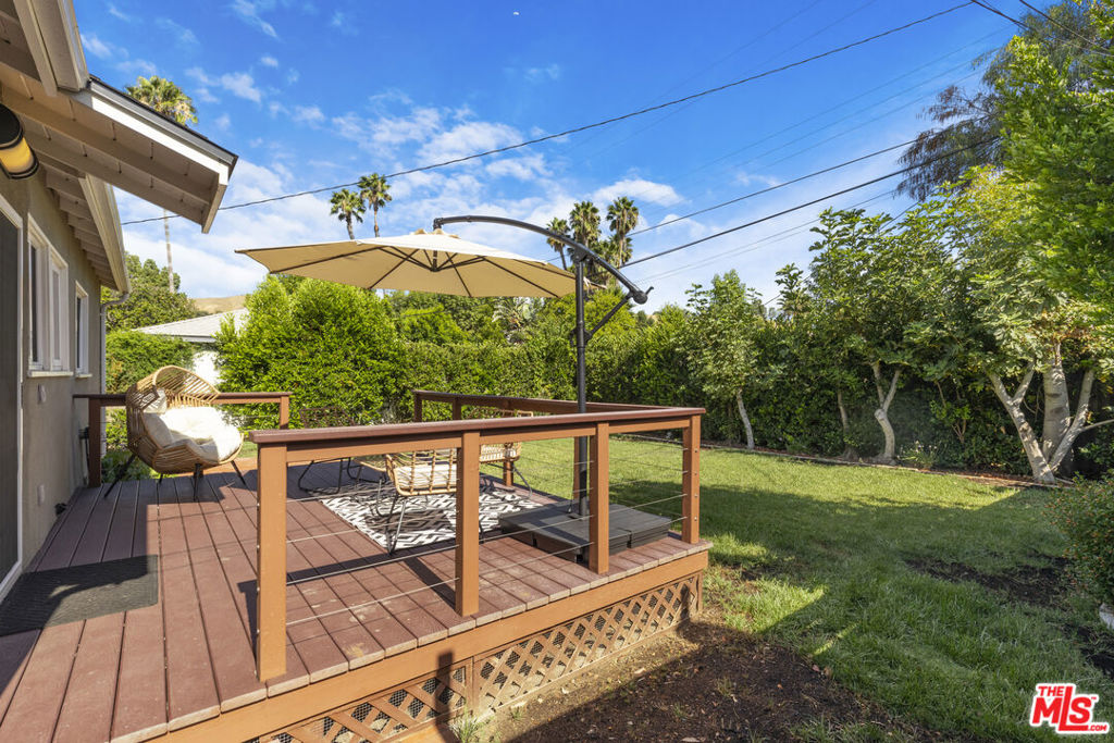 22041 Providencia Street Property Photo 19