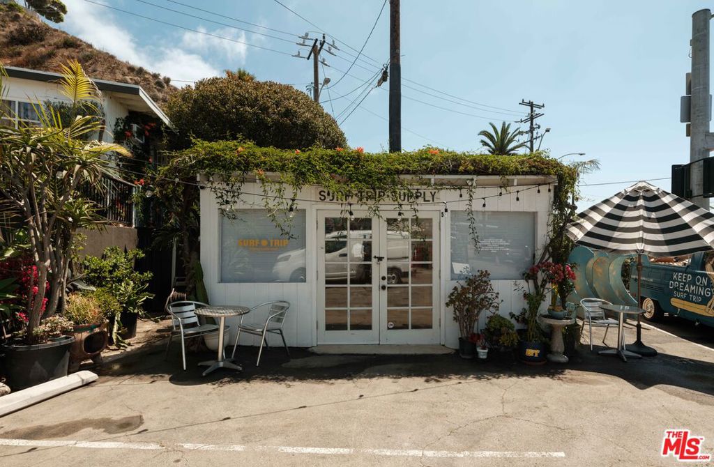 21201 Pacific Coast Highway Property Photo 4