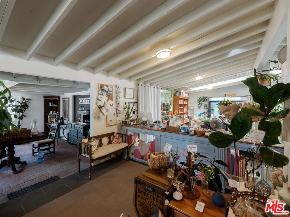 21201 Pacific Coast Highway Property Photo 14