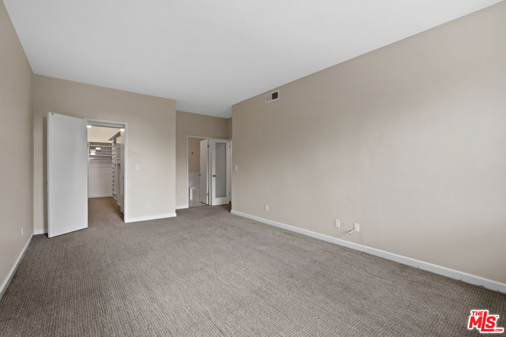 1830 Westholme Avenue 101 Property Photo 15
