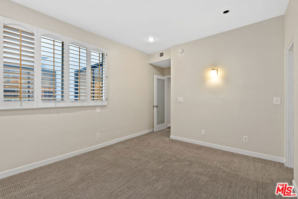 1830 Westholme Avenue 101 Property Photo 22