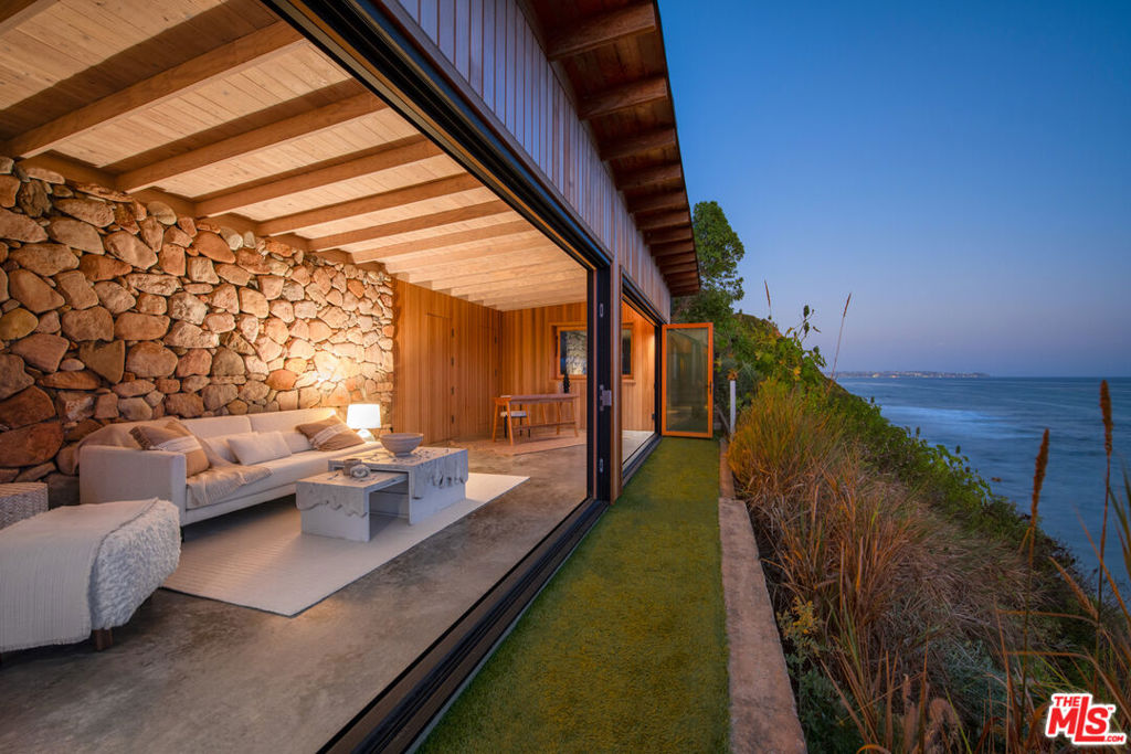 32804 Pacific Coast Highway Property Photo 27
