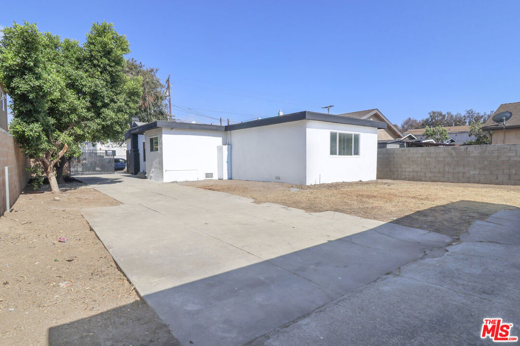 11125 S Osage Avenue Property Photo 31