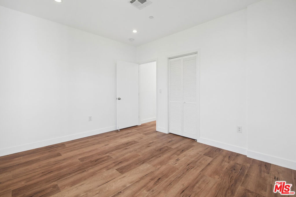 6336 Beck Avenue 2 Property Photo 13