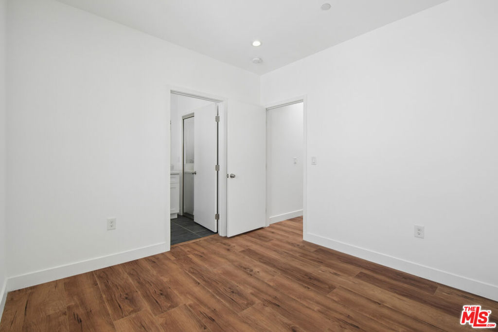 6336 Beck Avenue 2 Property Photo 17