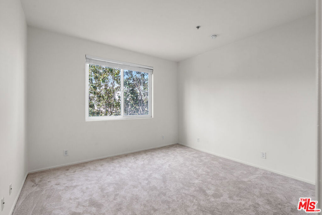 620 S Gramercy Place 301 Property Photo 28