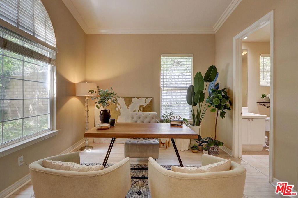 23863 Erin Place Property Photo 6