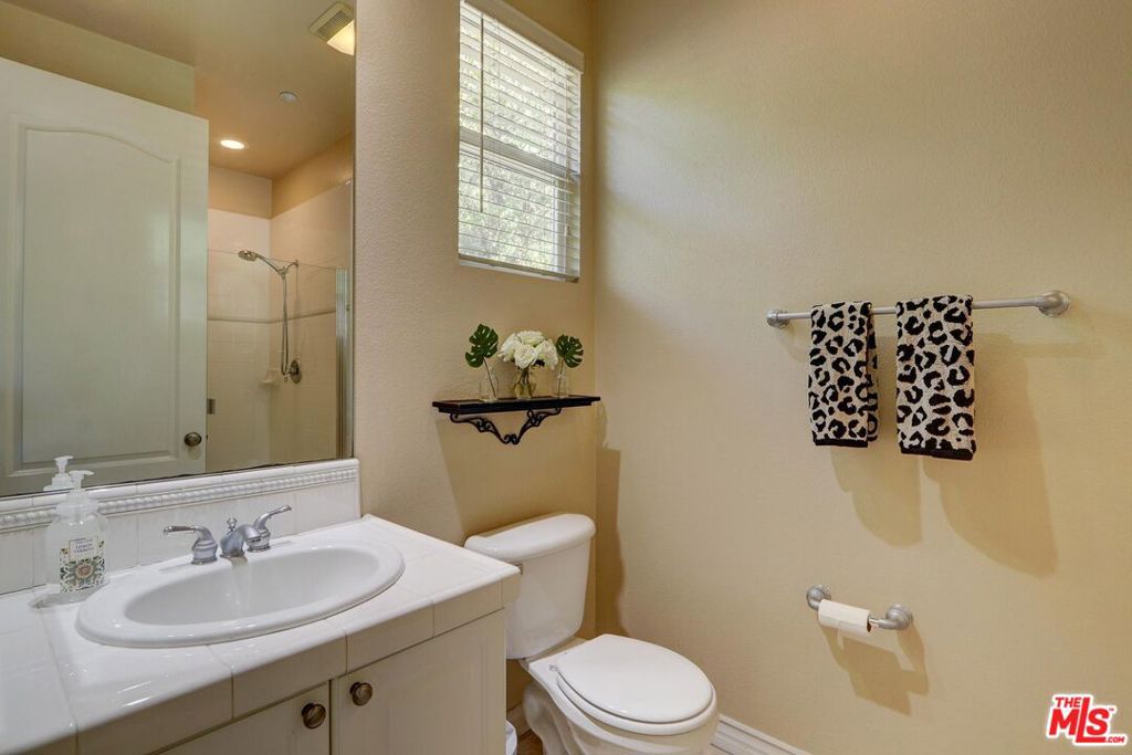 23863 Erin Place Property Photo 34
