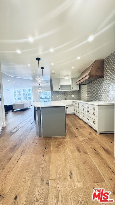 10724 Wilshire Boulevard 1605 Property Photo 24