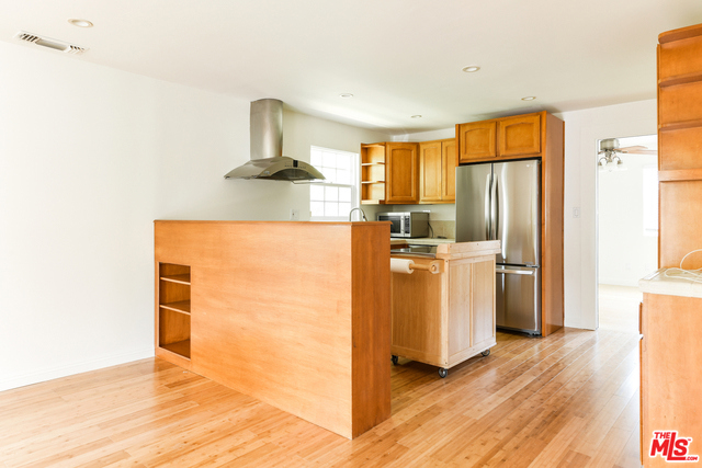 653 Vernon Avenue Property Photo 6