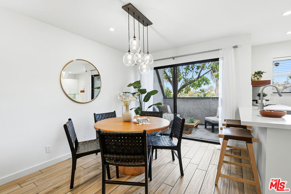 1802 20th Street B Property Photo 6