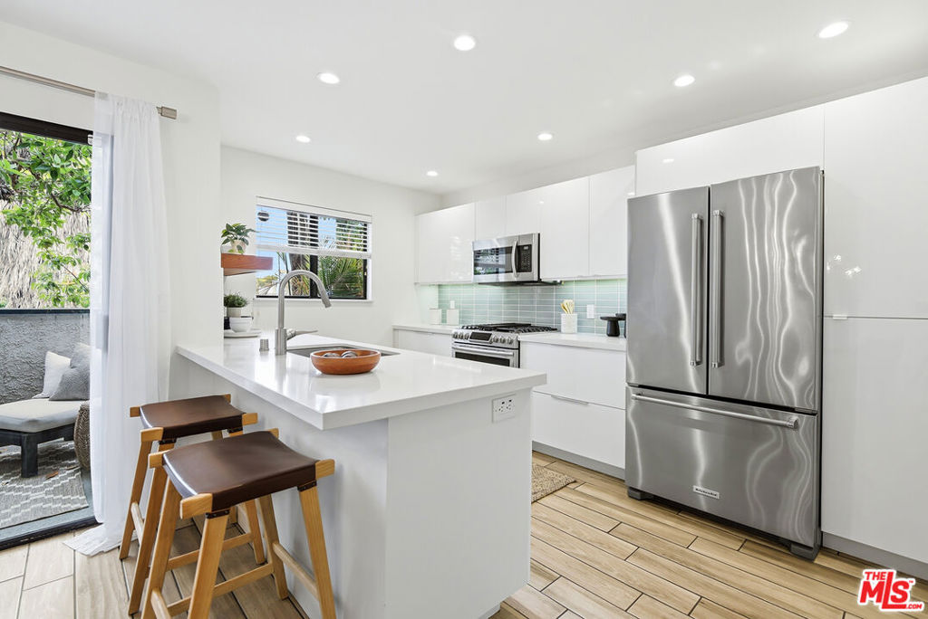 1802 20th Street B Property Photo 9