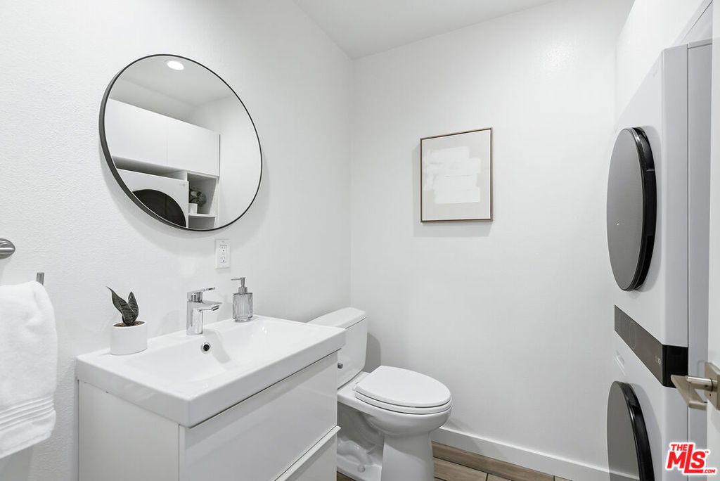 1802 20th Street B Property Photo 13