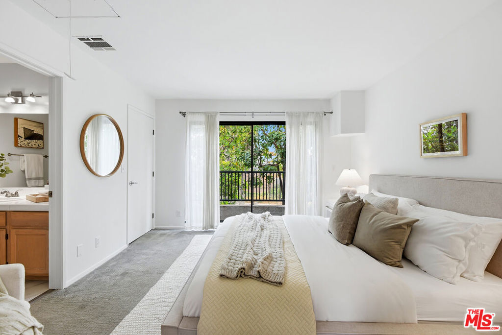1802 20th Street B Property Photo 14