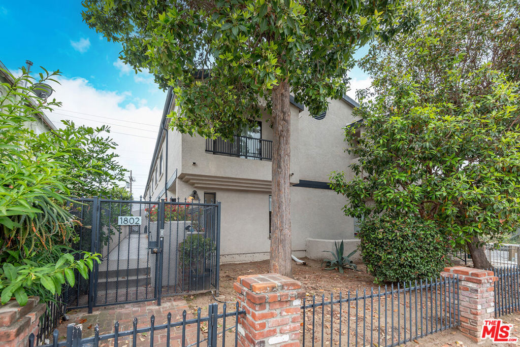 1802 20th Street B Property Photo 26