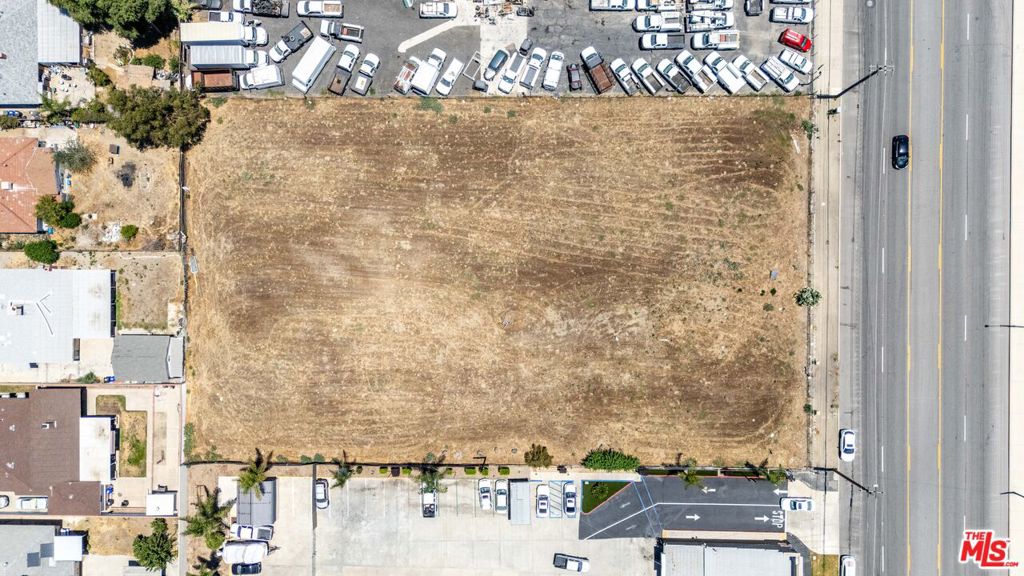 17440 Foothill Boulevard Property Photo 3