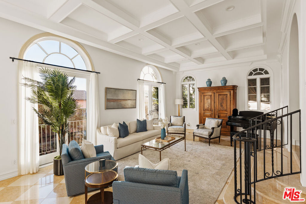 3815 Via Dolce Property Photo 5