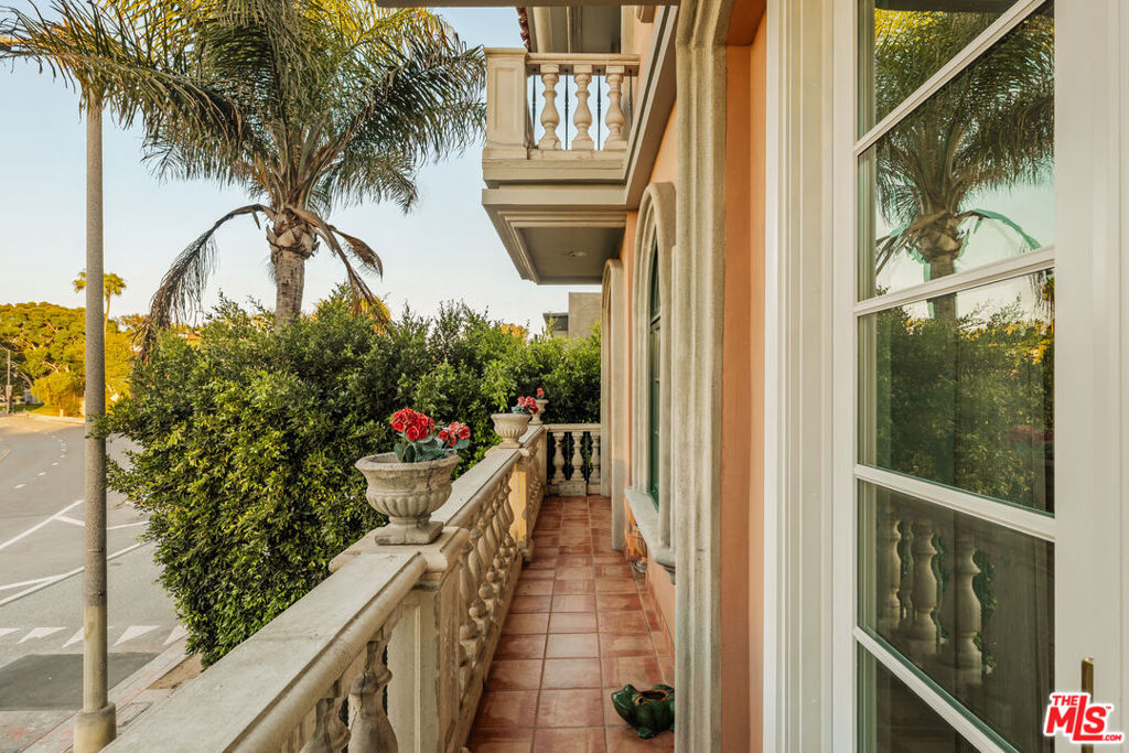 3815 Via Dolce Property Photo 12