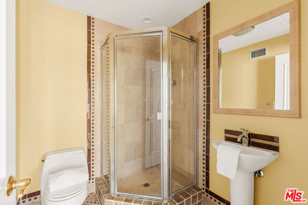 3815 Via Dolce Property Photo 28