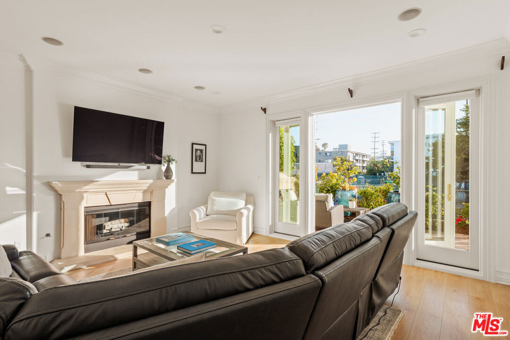 3815 Via Dolce Property Photo 30