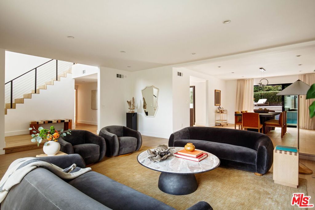 10837 Via Verona Street Property Photo 8
