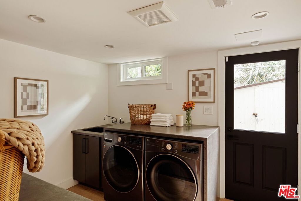 10837 Via Verona Street Property Photo 22