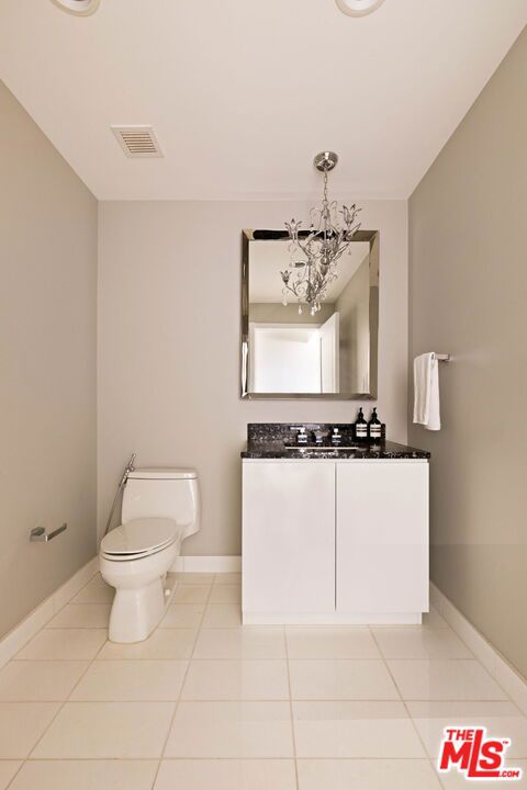 900 W Olympic Boulevard 42e Property Photo 16
