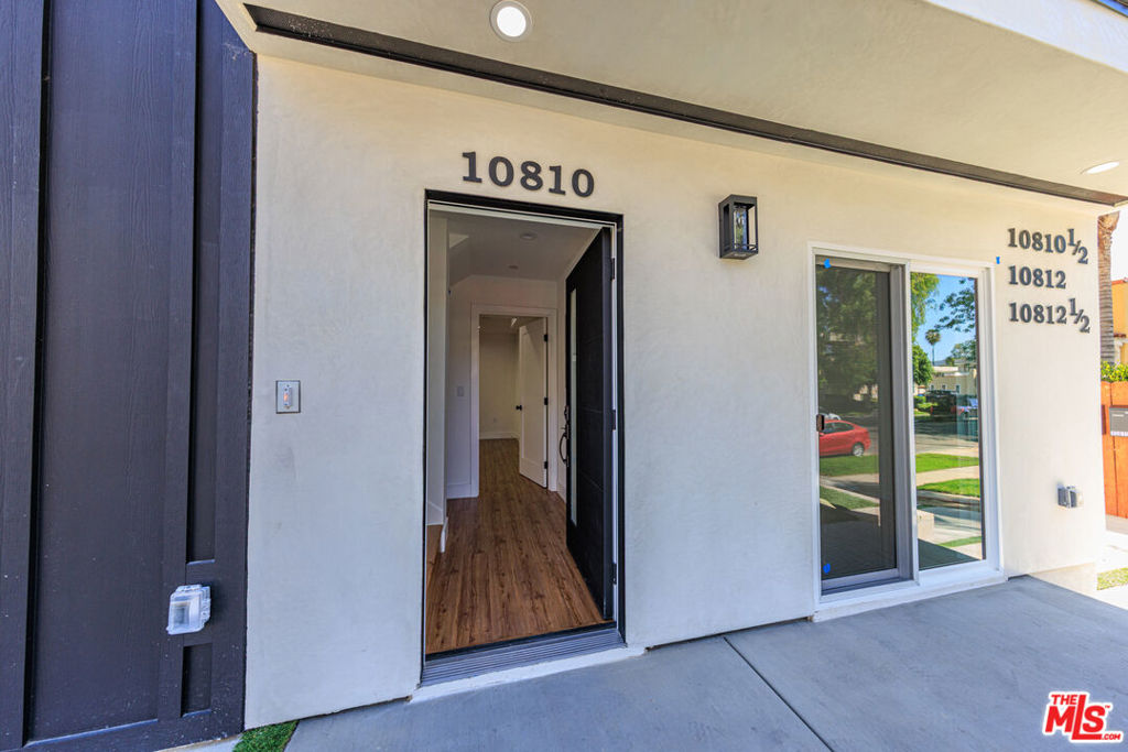 10810 Hesby Street Property Photo 6