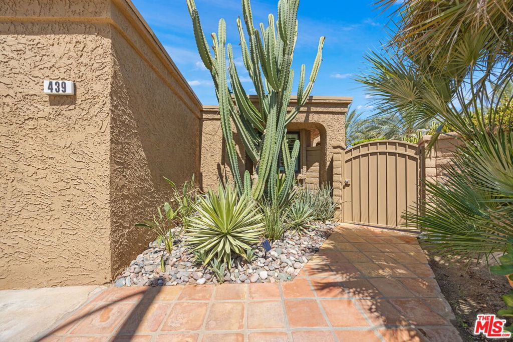 44439 Sorrento Court Property Photo 6