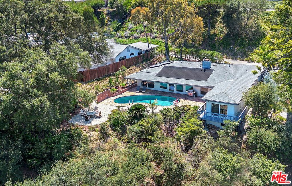 2144 Banyan Drive Property Photo 35