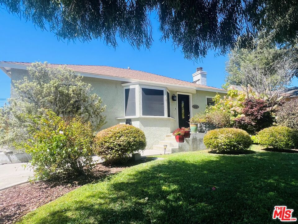 6727 W 88th Street Property Photo 1