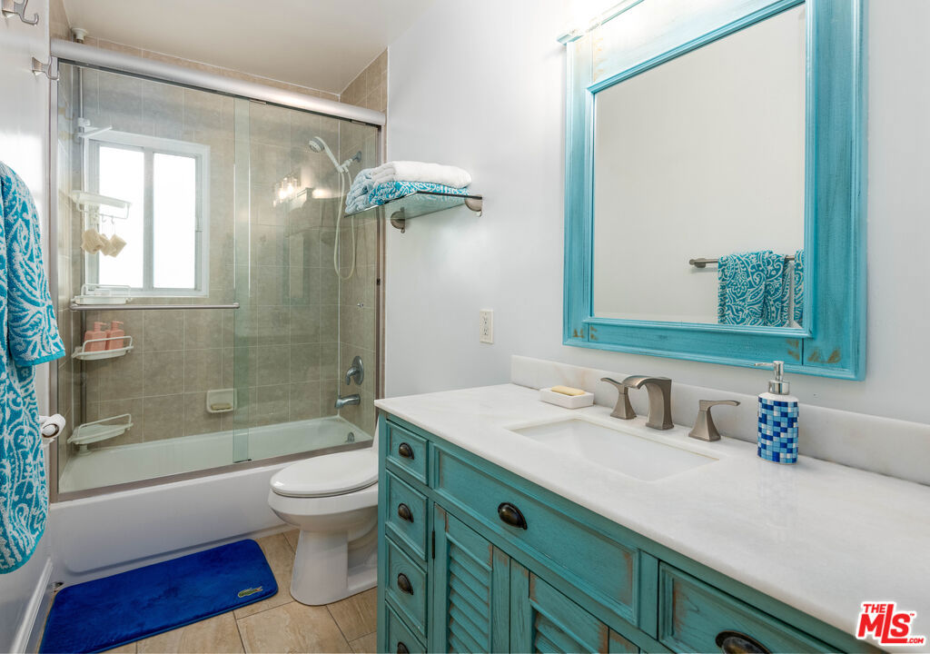 6727 W 88th Street Property Photo 11