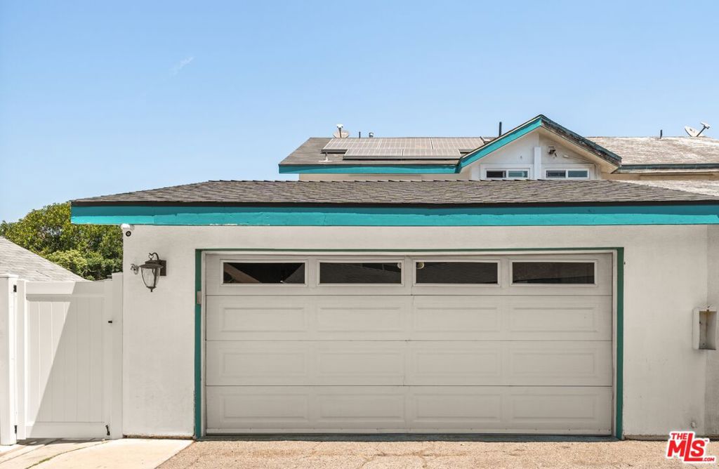 4241 1/2 Lennox Boulevard B Property Photo 16