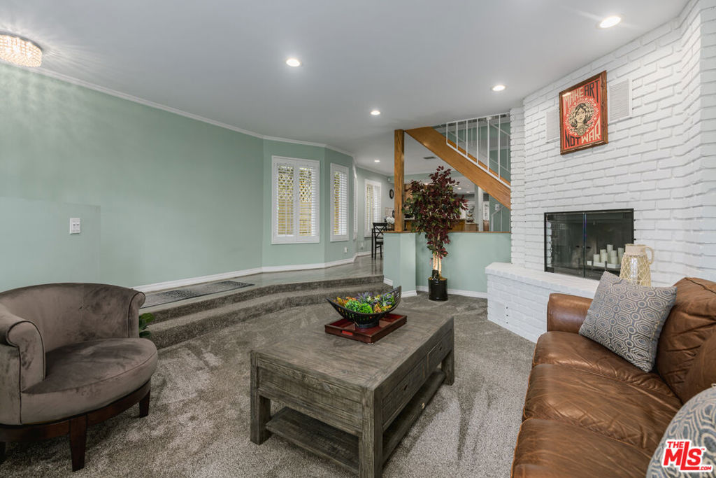 118 3rd Street Property Photo 7