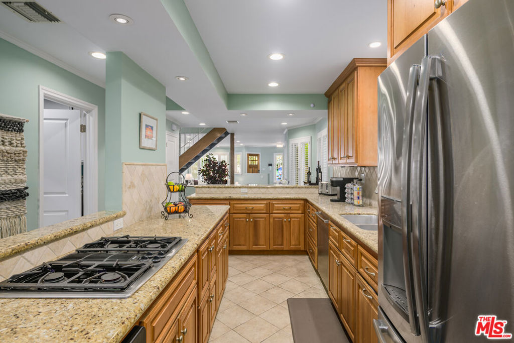 118 3rd Street Property Photo 11