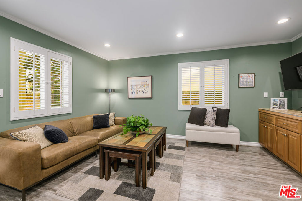 118 3rd Street Property Photo 14