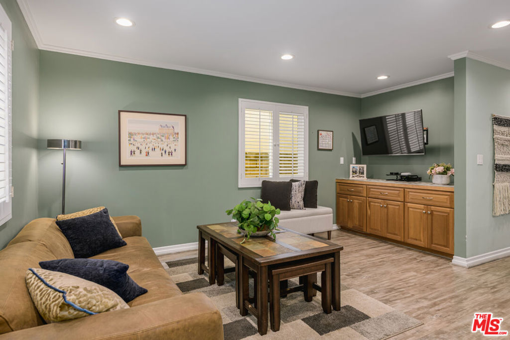 118 3rd Street Property Photo 15
