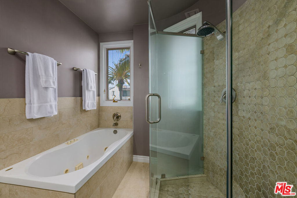 118 3rd Street Property Photo 25