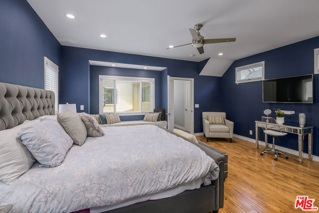 118 3rd Street Property Photo 35
