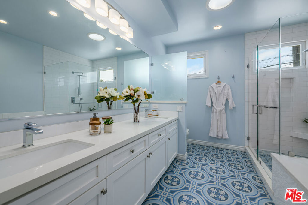 118 3rd Street Property Photo 37