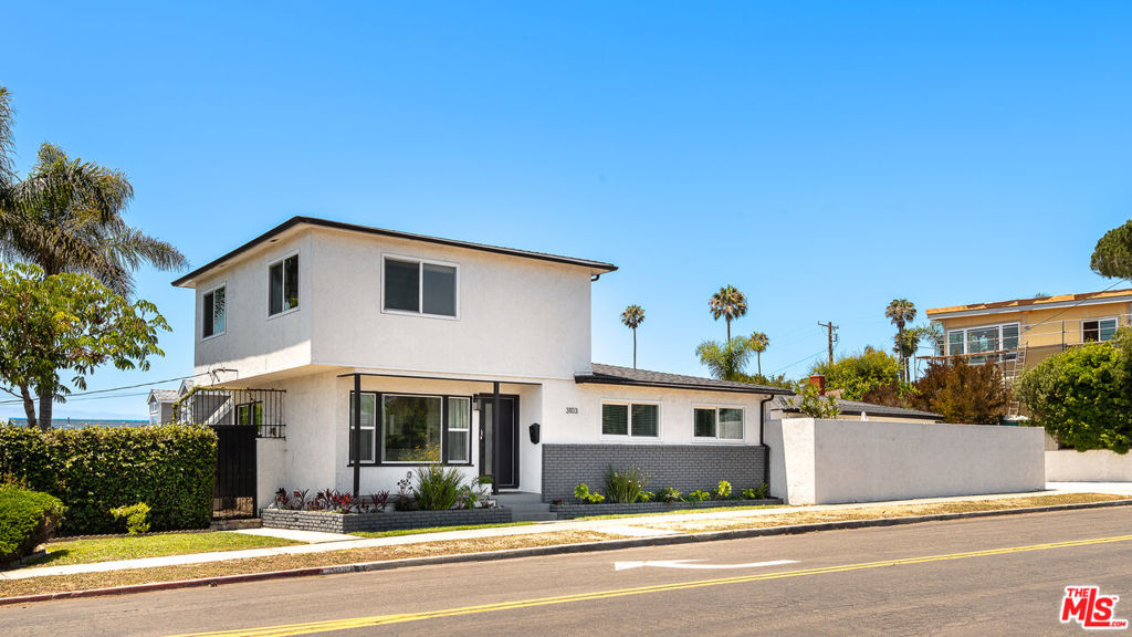 3103 S Leland Street Property Photo