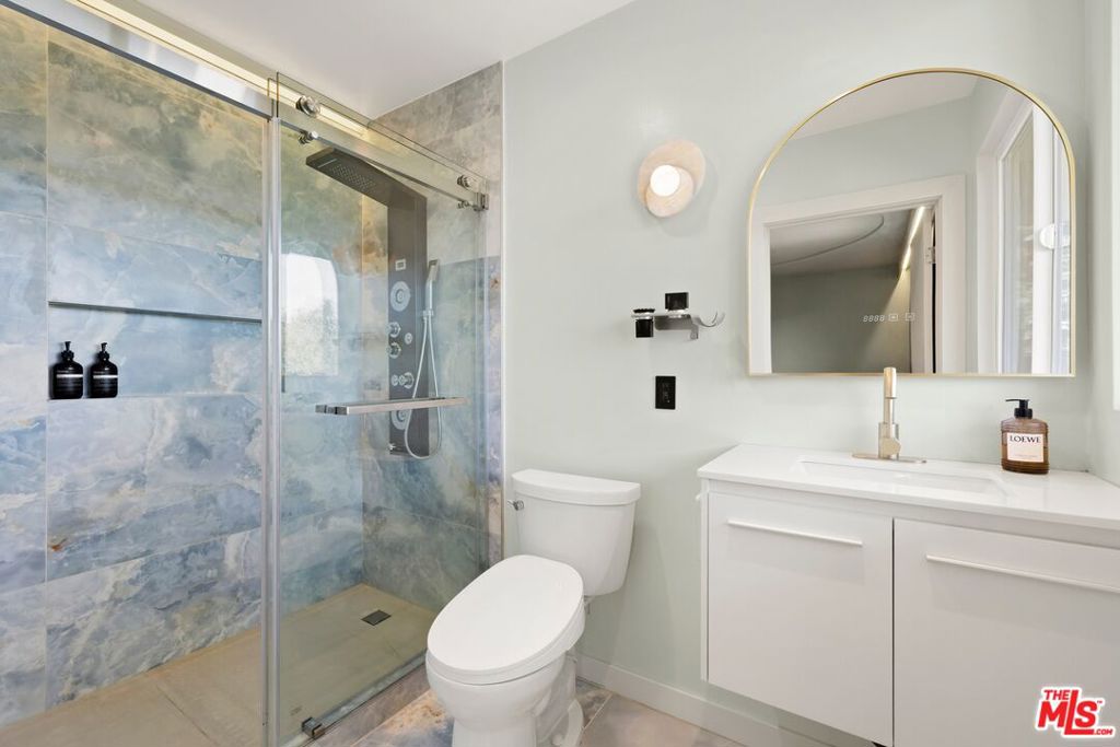 3233 Tareco Drive Property Photo 17