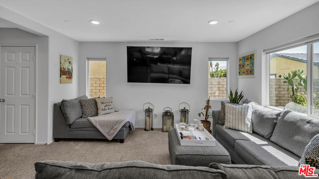 26963 Avenida Quintana Property Photo 4