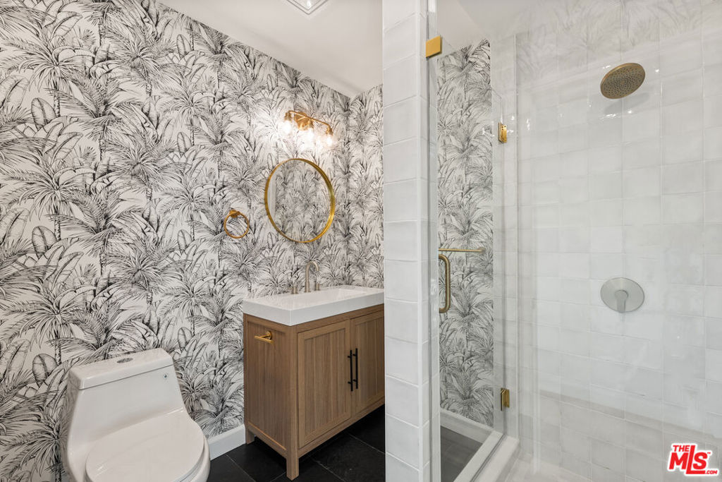 2065 Kew Drive Property Photo 16