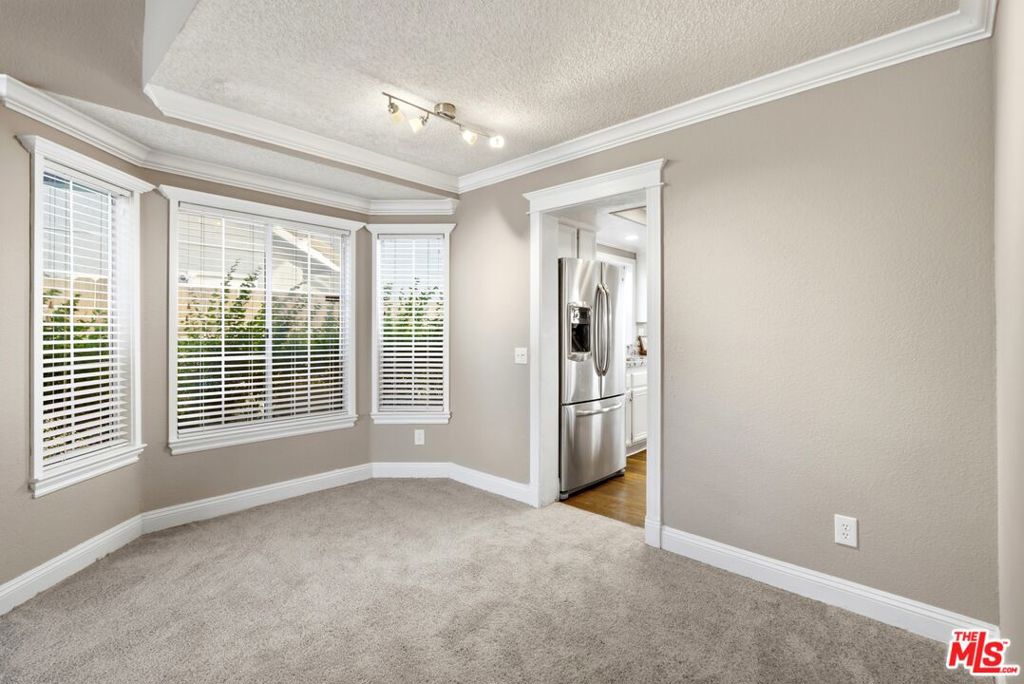 1629 Centre Court Property Photo 9