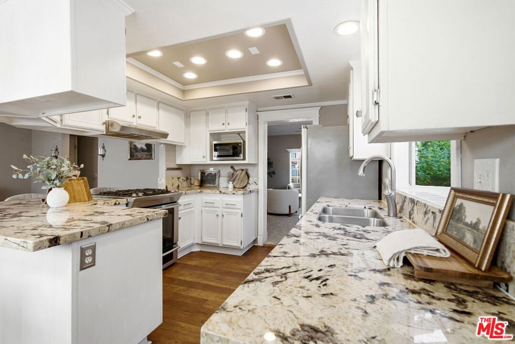 1629 Centre Court Property Photo 14