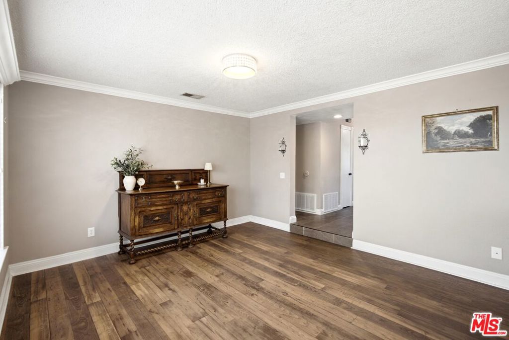 1629 Centre Court Property Photo 19