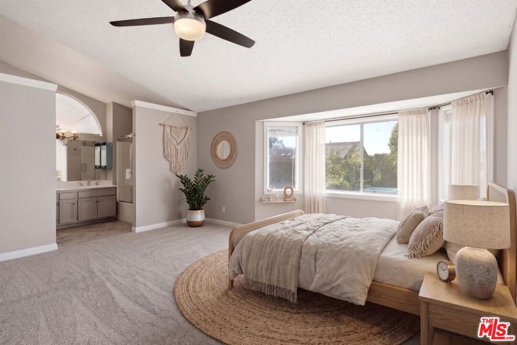 1629 Centre Court Property Photo 22