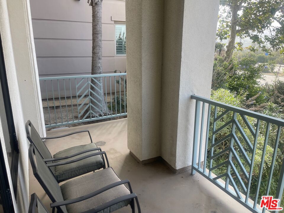 5625 Crescent Parkway 106 Property Photo 20